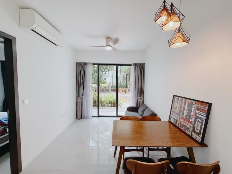 Riverfront Residences Condominium For Sale at S$ 810,000 | PropertyGuru Singapore