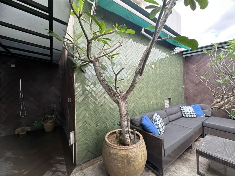 The Trumps Condominium For Sale at S$ 3,800,000 | PropertyGuru Singapore