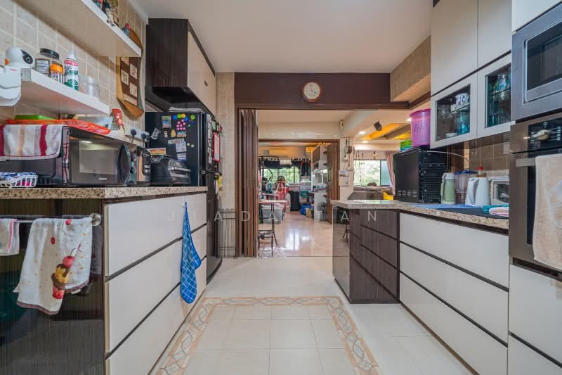 For Sale - 851 Hougang Central