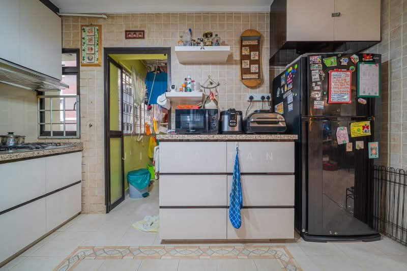 For Sale - 851 Hougang Central