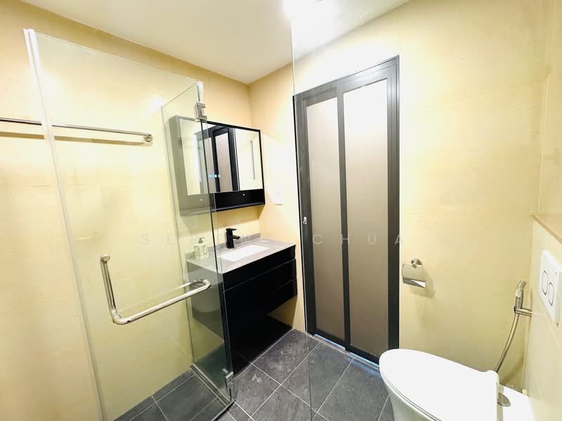 Near Kovan MRT within 250m (3-4min walk), 9 SIMON ROAD, Room Rental, 100 sqft, Shophouse For Rent, by Serene Chua, 60241636 - Bathroom - PropertyGuru.com.sg