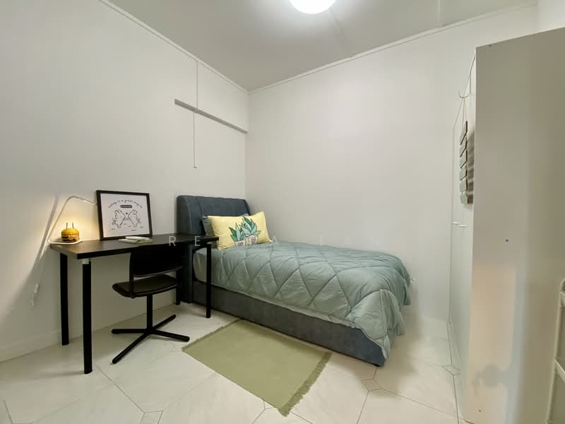 Orchid Park Condominium Condominium For Sale at S$ 1,500,000 | PropertyGuru Singapore