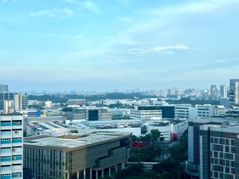 J Gateway, 6 Gateway Drive, 2 Bedrooms, 743 sqft, Condominium For Rent, by Eric Ang, 60241721 - PropertyGuru.com.sg