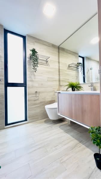 J Gateway, 6 Gateway Drive, 2 Bedrooms, 743 sqft, Condominium For Rent, by Eric Ang, 60241721 - PropertyGuru.com.sg