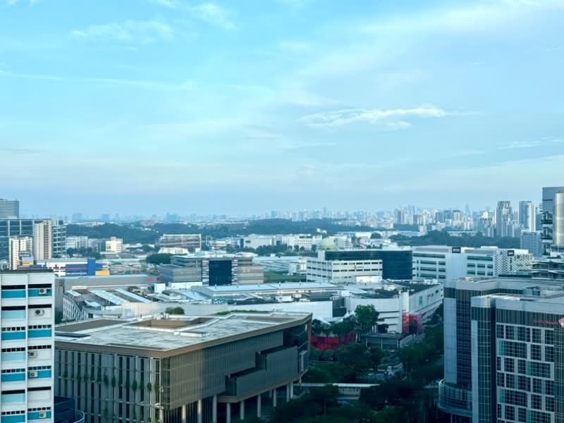 J Gateway, 6 Gateway Drive, 2 Bedrooms, 743 sqft, Condominium For Rent, by Eric Ang, 60241721 - PropertyGuru.com.sg