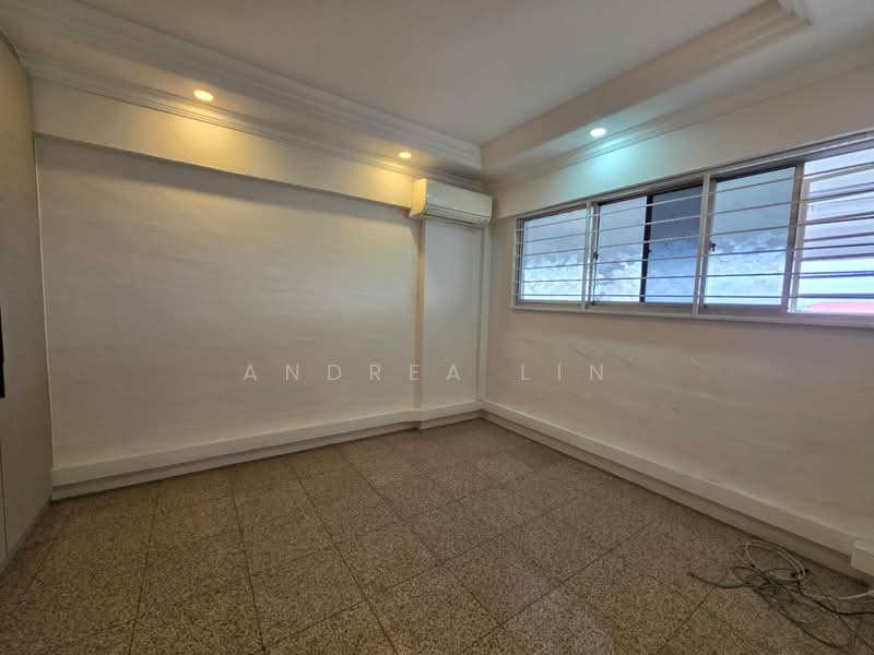 117 Yishun Ring Road HDB Flat For Sale at S$ 450,000 | PropertyGuru Singapore