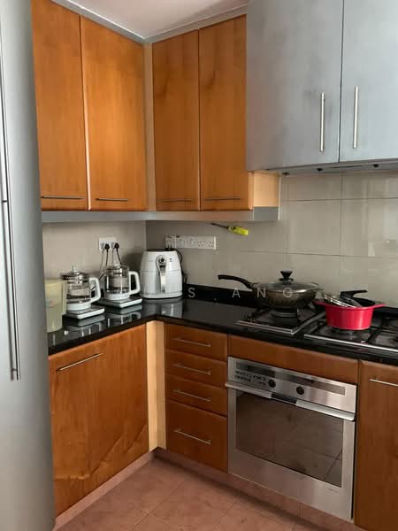 Twin Heights Condominium For Sale at S$ 2,100,000 | PropertyGuru Singapore