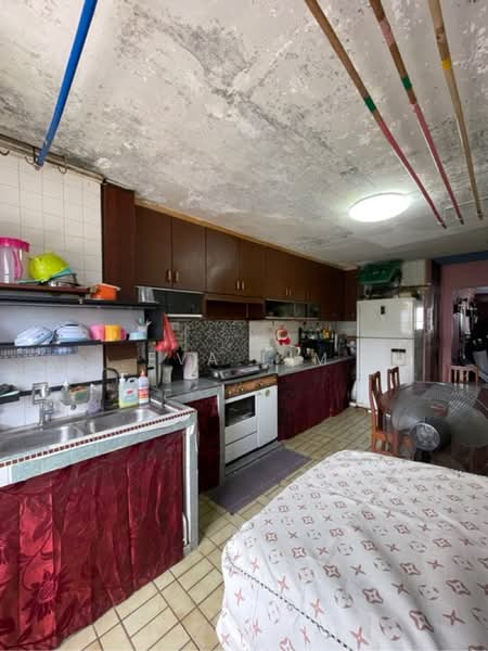 247 Tampines Street 21 HDB Flat For Sale at S$ 590,000 | PropertyGuru Singapore