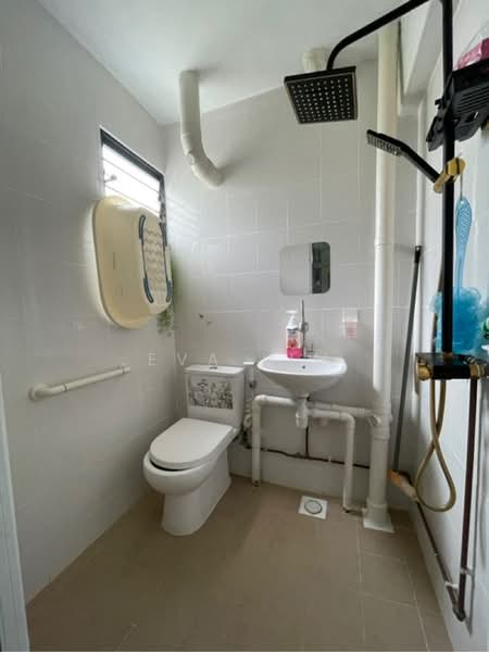 247 Tampines Street 21 HDB Flat For Sale at S$ 590,000 | PropertyGuru Singapore