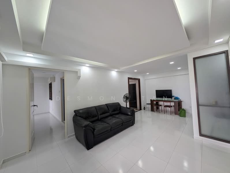 684B Choa Chu Kang Crescent, 684B Choa Chu Kang Crescent, 3 Bedrooms, 1,000 sqft, HDB Flat For Rent, by Desmond Tan, 60241912 - Living Room - PropertyGuru.com.sg