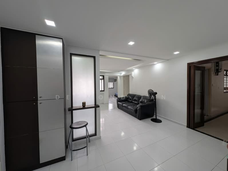 684B Choa Chu Kang Crescent, 684B Choa Chu Kang Crescent, 3 Bedrooms, 1,000 sqft, HDB Flat For Rent, by Desmond Tan, 60241912 - Living Room - PropertyGuru.com.sg