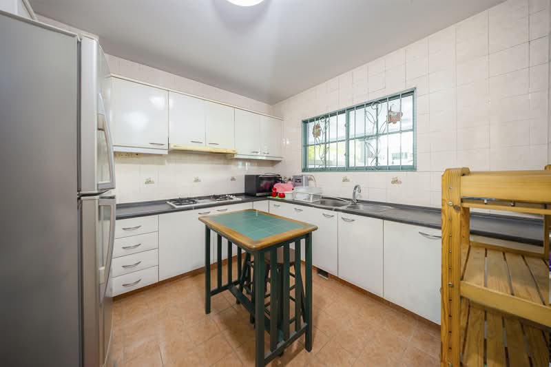 Westville Terraced House For Sale at S$ 2,400,000 | PropertyGuru Singapore - Kitchen