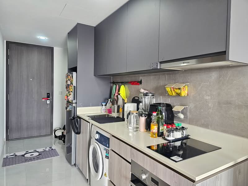 Riverfront Residences Condominium For Sale at S$ 815,000 | PropertyGuru Singapore