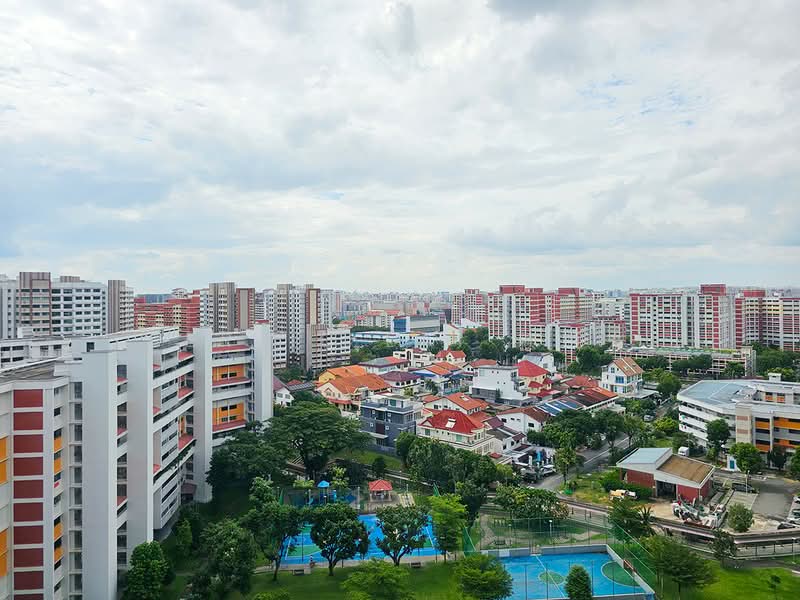 Riverfront Residences Condominium For Sale at S$ 815,000 | PropertyGuru Singapore