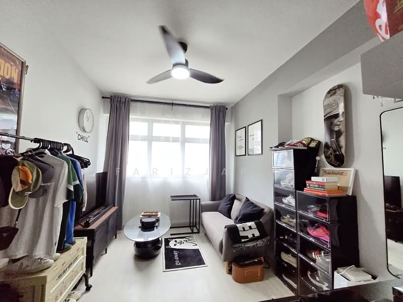 620A Tampines Street 61 HDB Flat For Sale at S$ 918,000 | PropertyGuru Singapore - Common Bedroom 1