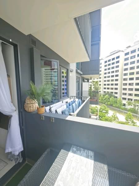 Treasure at Tampines, 1 Tampines Lane, Pasir Ris / Tampines, 2 Bedrooms, 678 sqft, Condominium For Sale, by Leng ., 60242051 - PropertyGuru.com.sg