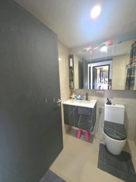 Treasure at Tampines, 1 Tampines Lane, Pasir Ris / Tampines, 2 Bedrooms, 678 sqft, Condominium For Sale, by Leng ., 60242051 - PropertyGuru.com.sg