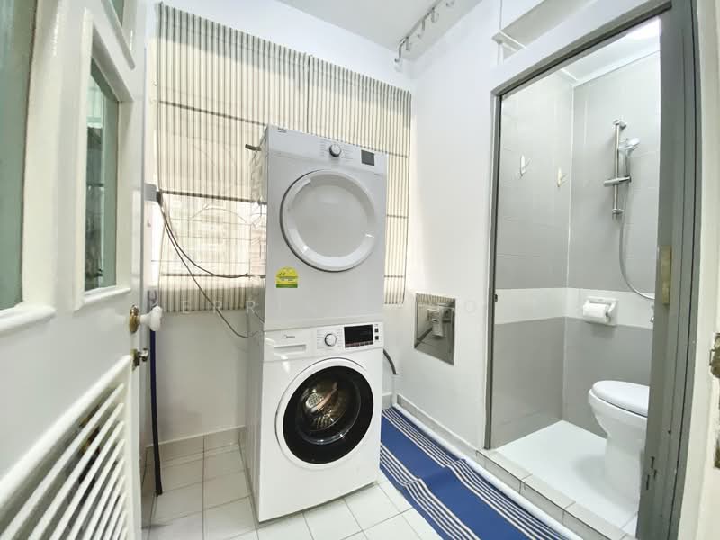 Orchid Park Condominium Condominium For Sale at S$ 1,500,000 | PropertyGuru Singapore