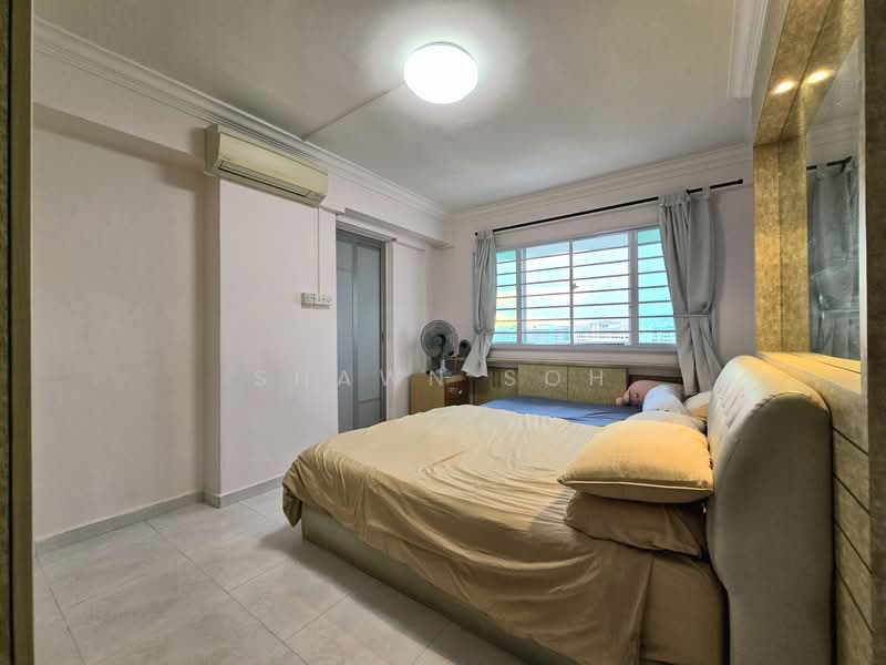 602 Woodlands Drive 42, 602 Woodlands Drive 42, 3 Bedrooms, 1,077 sqft, HDB Flat For Sale, by Shawn Soh, 60242131 - Master Bedroom - PropertyGuru.com.sg