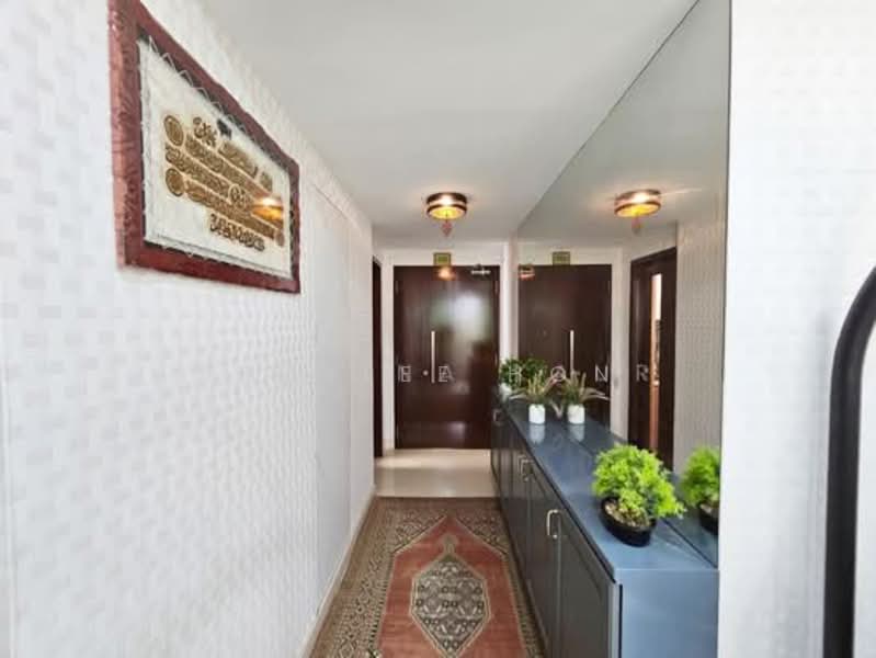 Watercolours Condominium For Sale at S$ 1,100,000 | PropertyGuru Singapore