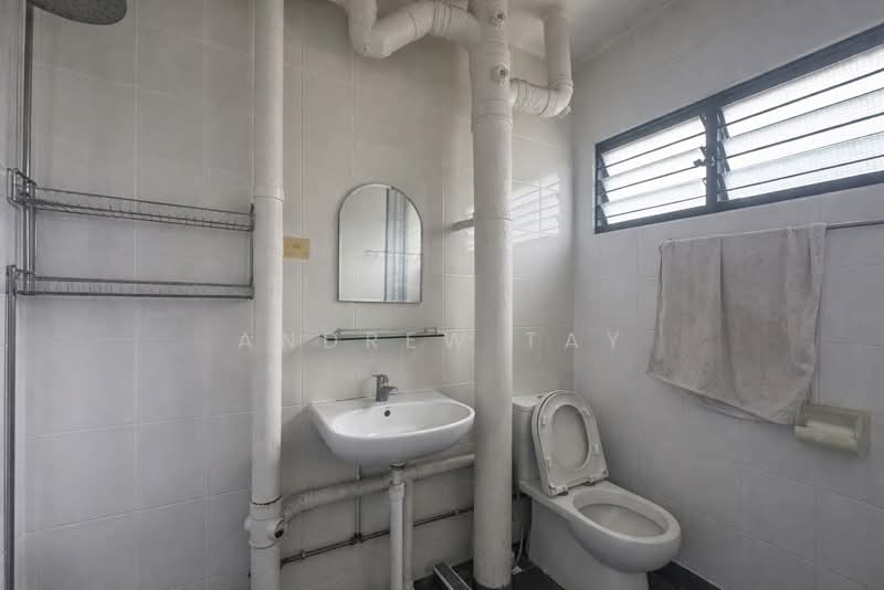 661 Hougang Avenue 4 HDB Flat For Sale at S$ 610,000 | PropertyGuru Singapore