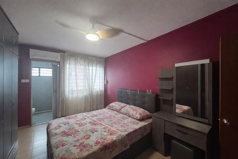 661 Hougang Avenue 4 HDB Flat For Sale at S$ 610,000 | PropertyGuru Singapore