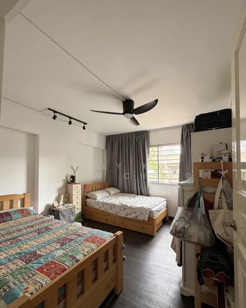 544 Pasir Ris Street 51 HDB Flat For Sale at S$ 1,058,000 | PropertyGuru Singapore - Bedroom