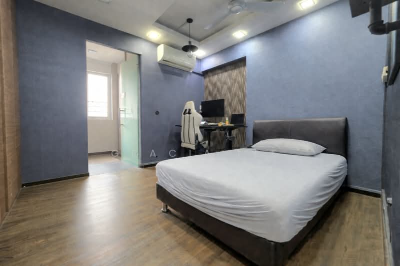 255 Bangkit Road, 255 Bangkit Road, 3 Bedrooms, 1,119 sqft, HDB Flat For Sale, by Gracia Lee, 60242208 - Master Bedroom - PropertyGuru.com.sg