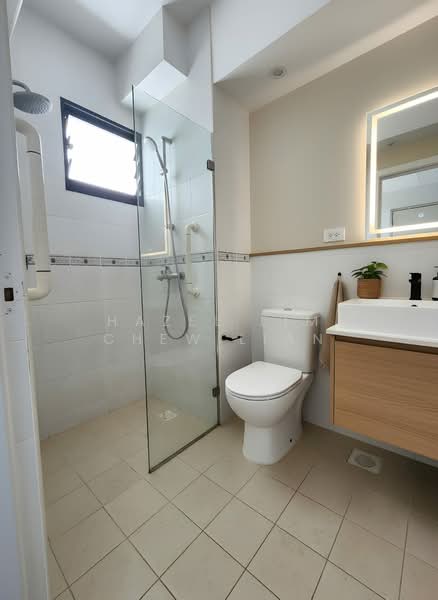90 Tanglin Halt Road, 90 Tanglin Halt Road, 3 Bedrooms, 968 sqft, HDB Flat For Sale, by Hazel Lim Chew Lian, 60242230 - Bathroom - PropertyGuru.com.sg