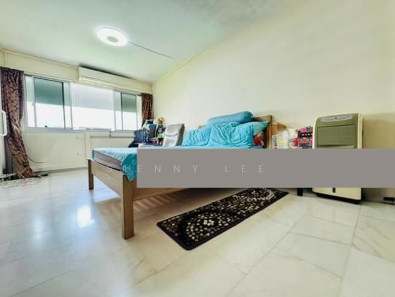 487 Pasir Ris Drive 4 HDB Flat For Sale at S$ 700,000 | PropertyGuru Singapore - Bedroom