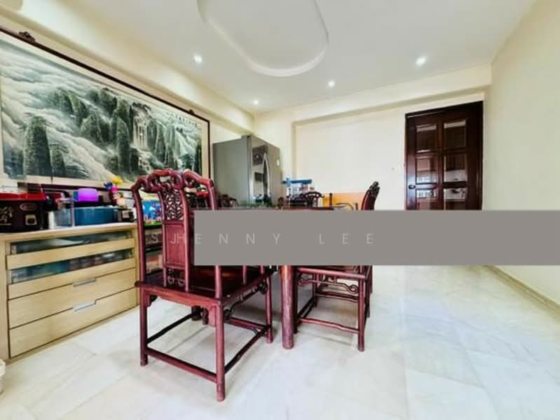 487 Pasir Ris Drive 4 HDB Flat For Sale at S$ 700,000 | PropertyGuru Singapore - Dining Room