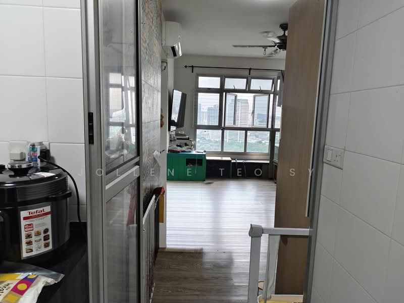 20 Teban Gardens Road HDB Flat For Sale at S$ 600,000 | PropertyGuru Singapore