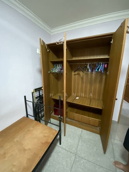 For Rent - 172 Hougang Avenue 1