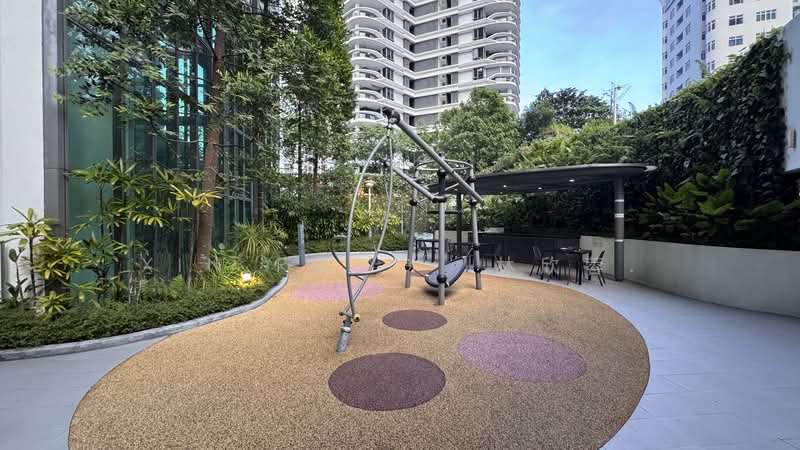 8 Saint Thomas Condominium For Sale at S$ 1,800,000 | PropertyGuru Singapore