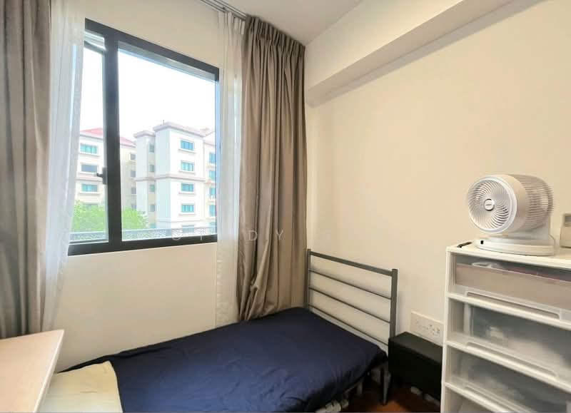 Stirling Residences Condominium For Sale at S$ 1,800,000 | PropertyGuru Singapore