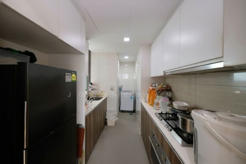 The Glades Condominium For Sale at S$ 2,950,000 | PropertyGuru Singapore