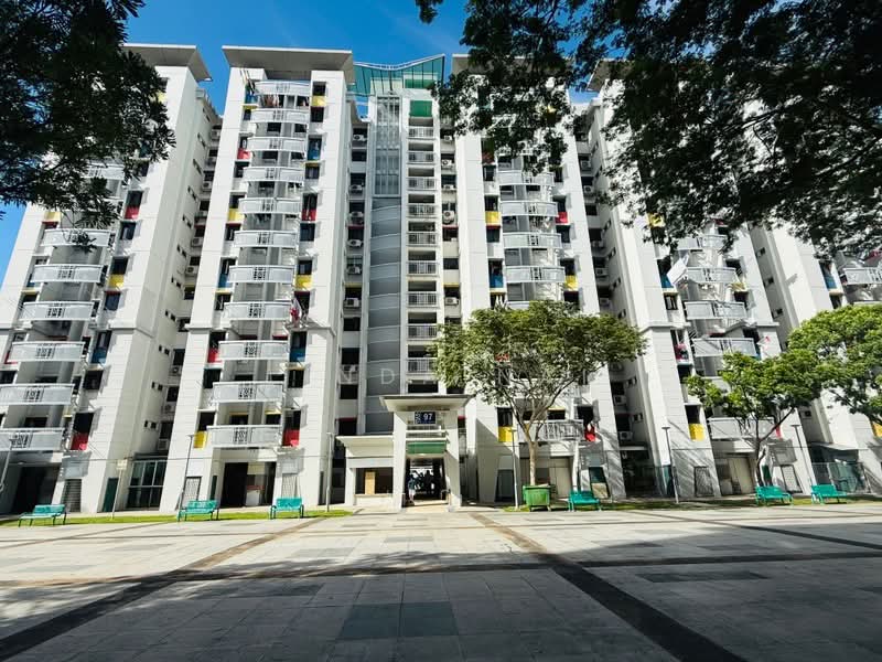 97 Aljunied Crescent HDB Flat For Sale at S$ 420,000 | PropertyGuru Singapore