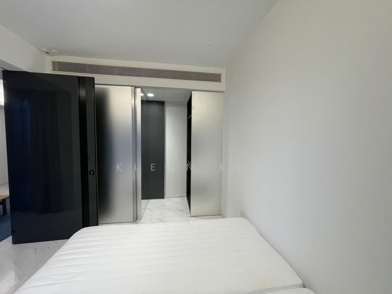 Cairnhill Nine, 9 Cairnhill Road, 2 Bedrooms, 743 sqft, Condominium For Rent, by Klenn Koh, 60242630 - PropertyGuru.com.sg