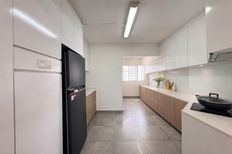 For Sale - 896B Woodlands Drive 50