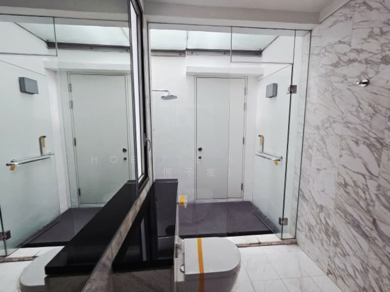 Rare FH Orchard Penthouse Condominium For Sale at S$ 4,380,000 | PropertyGuru Singapore