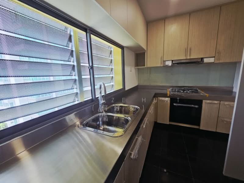 Rare FH Orchard Penthouse Condominium For Sale at S$ 4,380,000 | PropertyGuru Singapore