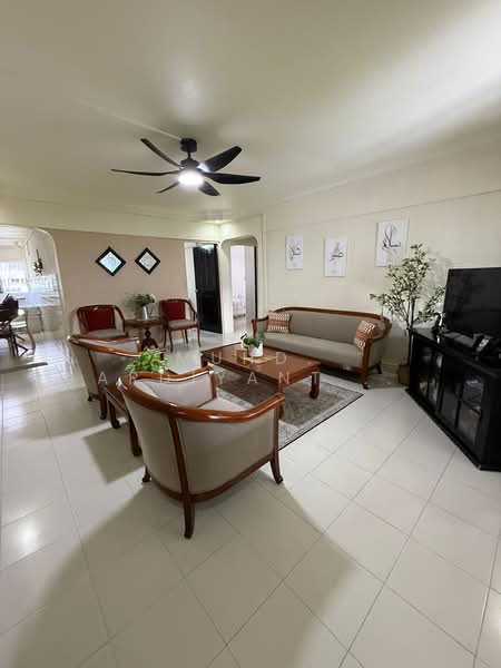 9 Gloucester Road HDB Flat For Sale at S$ 688,500 | PropertyGuru Singapore