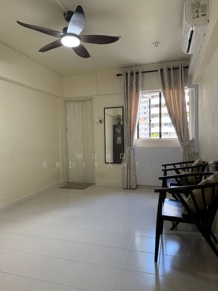 9 Gloucester Road HDB Flat For Sale at S$ 688,500 | PropertyGuru Singapore