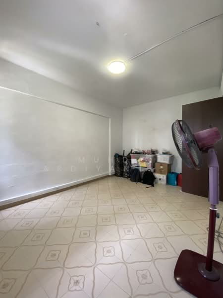 909 Tampines Avenue 4 HDB Flat For Sale at S$ 505,000 | PropertyGuru Singapore