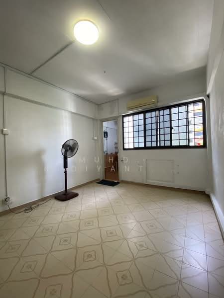 909 Tampines Avenue 4 HDB Flat For Sale at S$ 505,000 | PropertyGuru Singapore
