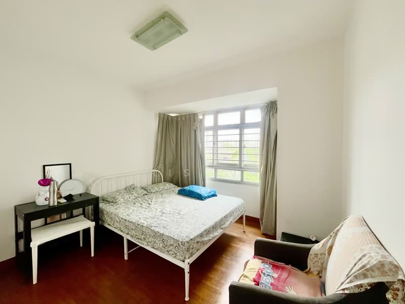 Bedroom (next to Master)