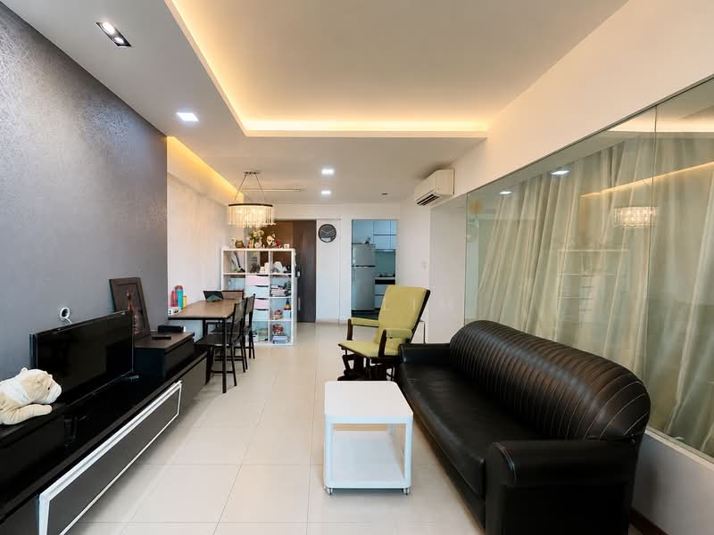 302B Punggol Place, 302B Punggol Place, 3 Bedrooms, 1,001 sqft, HDB Flat For Sale, by Iris Lim, 60242744 - Living Room - PropertyGuru.com.sg