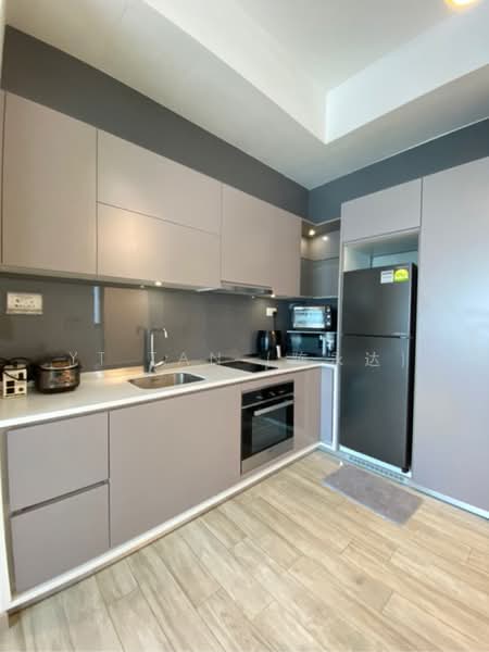 J Gateway, 6 Gateway Drive, 2 Bedrooms, 678 sqft, Condominium For Rent, by YT Tan (陈永达), 60242748 - PropertyGuru.com.sg