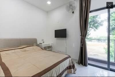 For Rent - Modern hougang mrt master room ensuite bathroom rental lease house
