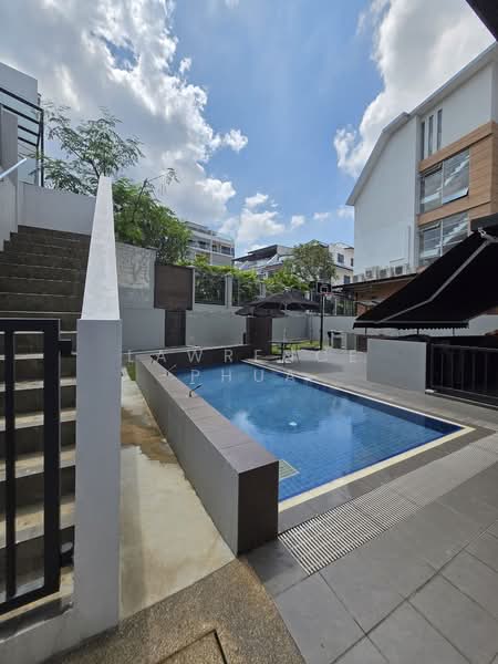 For Sale - Sovereign @ Simon